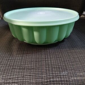 Vintage Tupperware Jell-O Mold